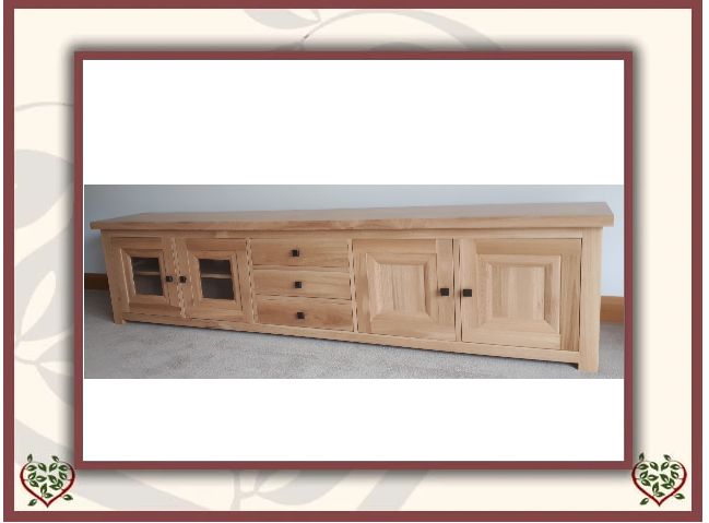 2.4M LONG LOW OAK MEDIA UNIT