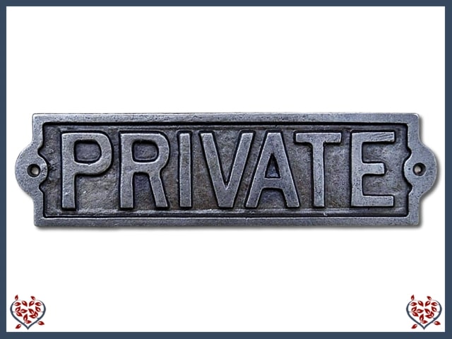 IRON PLAQUE ~ PRIVATE | Wall Decor