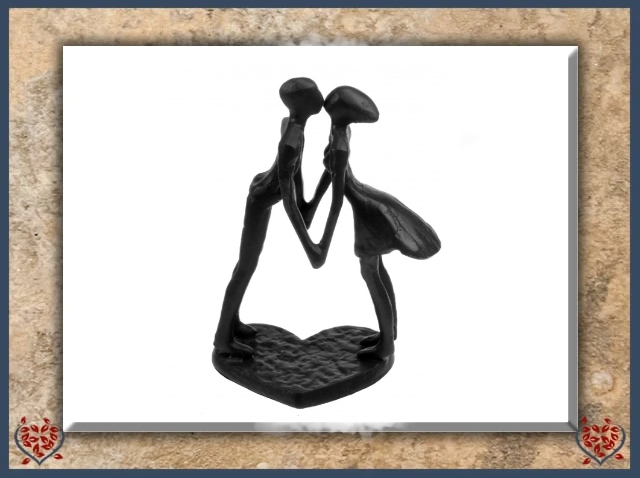 KISSING HEART COUPLE ~ METAL FIGURINE | Figurine - Paul Martyn Interiors
