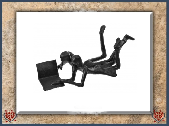 COUPLE READING ~ METAL FIGURINE | Figurine - Paul Martyn Interiors