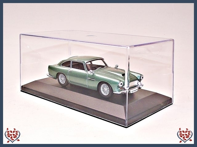 ASTON MARTIN DB4 | 1:43 Diecast Model Car - Paul Martyn Interiors