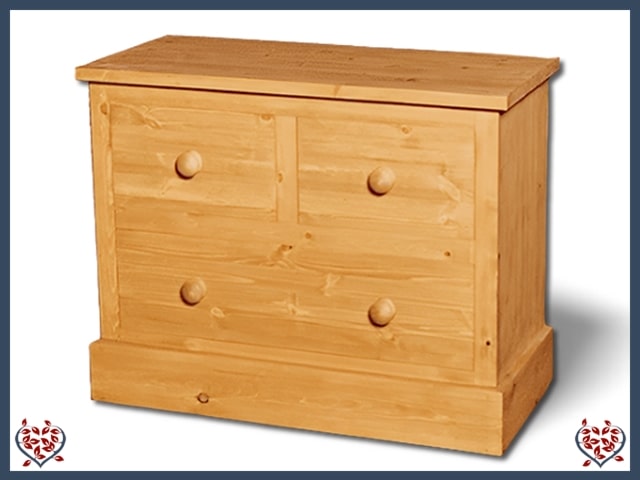 SHAKER PINE 2 OVER 1 CHEST | Paul Martyn Furniture UK