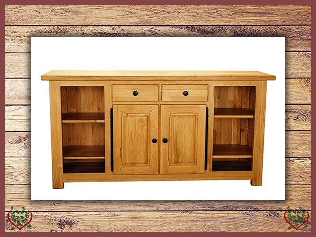 COUNTRY OAK SIDEBOARD | Paul Martyn Furniture UK
