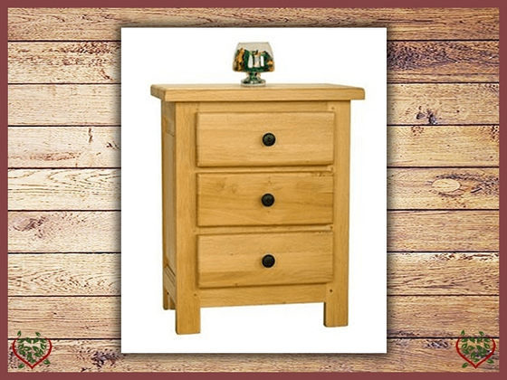 COUNTRY OAK 3 DRAWER BEDSIDE CHEST | Paul Martyn Furniture UK