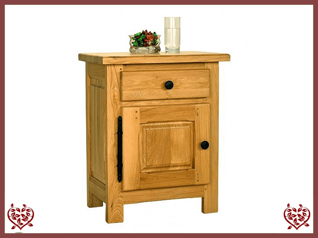 COUNTRY OAK BEDSIDE CABINET | Paul Martyn Furniture UK