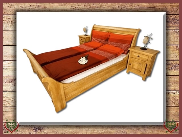 COUNTRY OAK DOUBLE BED (HORIZONTAL PANEL)