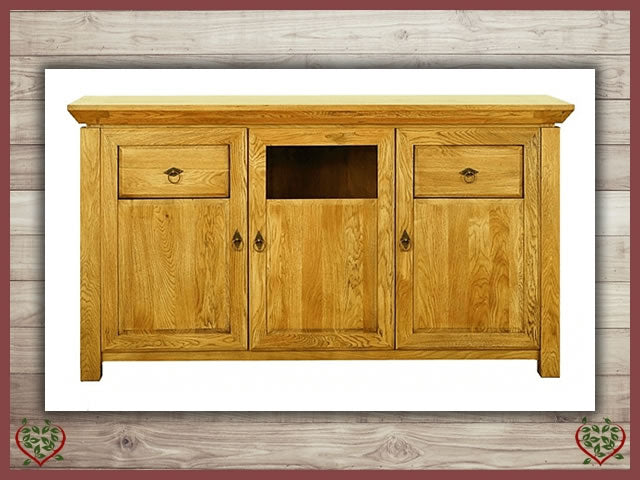 TEMPLE OAK SIDEBOARD, 3 DOORS/2 DRAWERS | Paul Martyn Furniture UK