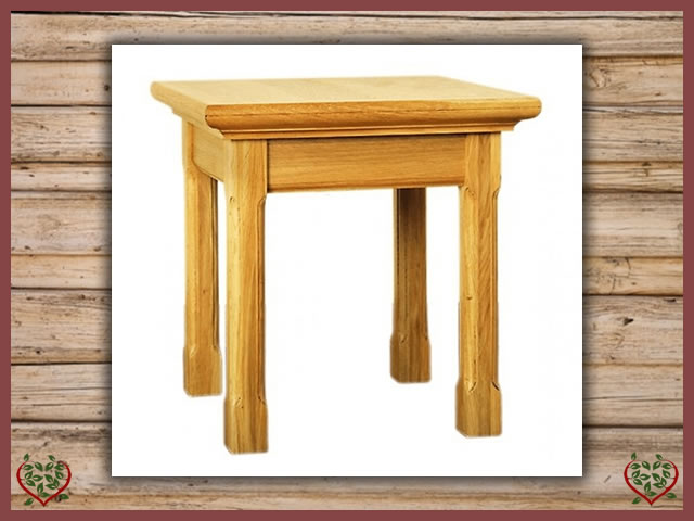 COURTIER OAK LAMP TABLE | Paul Martyn Furniture UK