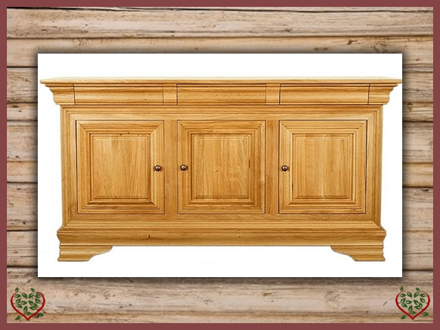 CHANCELLOR OAK SIDEBOARD, 3 DOORS/3 DRAWERS | Paul Martyn Furniture UK