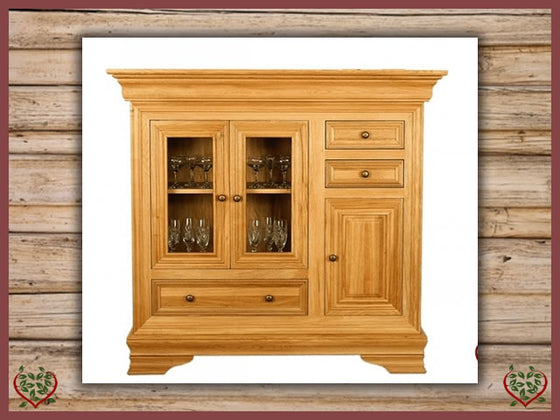 CHANCELLOR OAK HIGHBOARD, 3 DOORS/3 DRAWERS | Paul Martyn Furniture UK