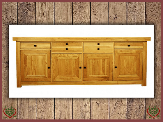 AUBUSSON OAK 4 DOOR SIDEBOARD | Paul Martyn Furniture UK