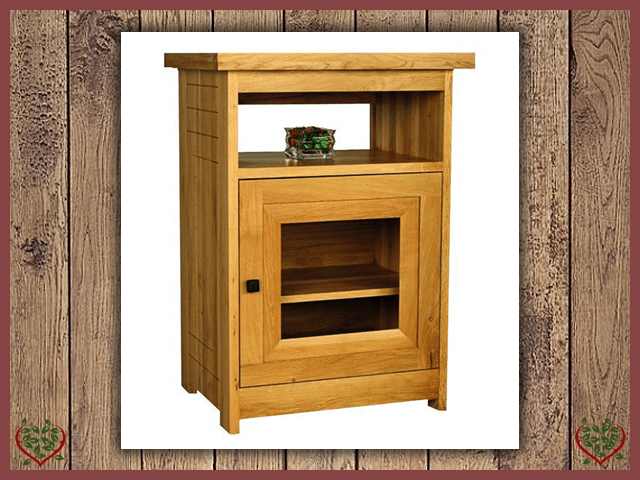 AUBUSSON OAK HI-FI CABINET | Paul Martyn Furniture UK