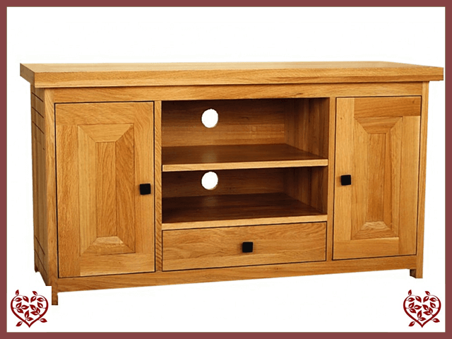 AUBUSSON OAK WIDESCREEN TV CABINET | Paul Martyn Furniture UK