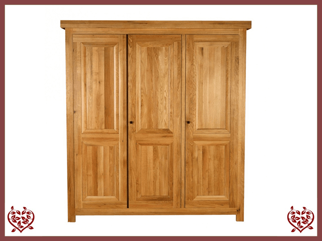 AUBUSSON OAK 3 DOOR WARDROBE | Paul Martyn Furniture UK